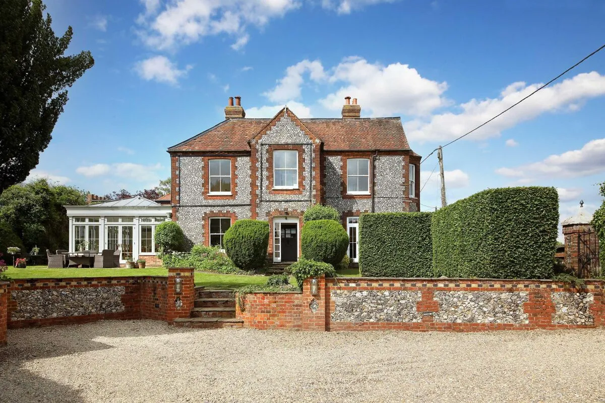 Bolter End Lane, Wheeler End, HP14, photo 2