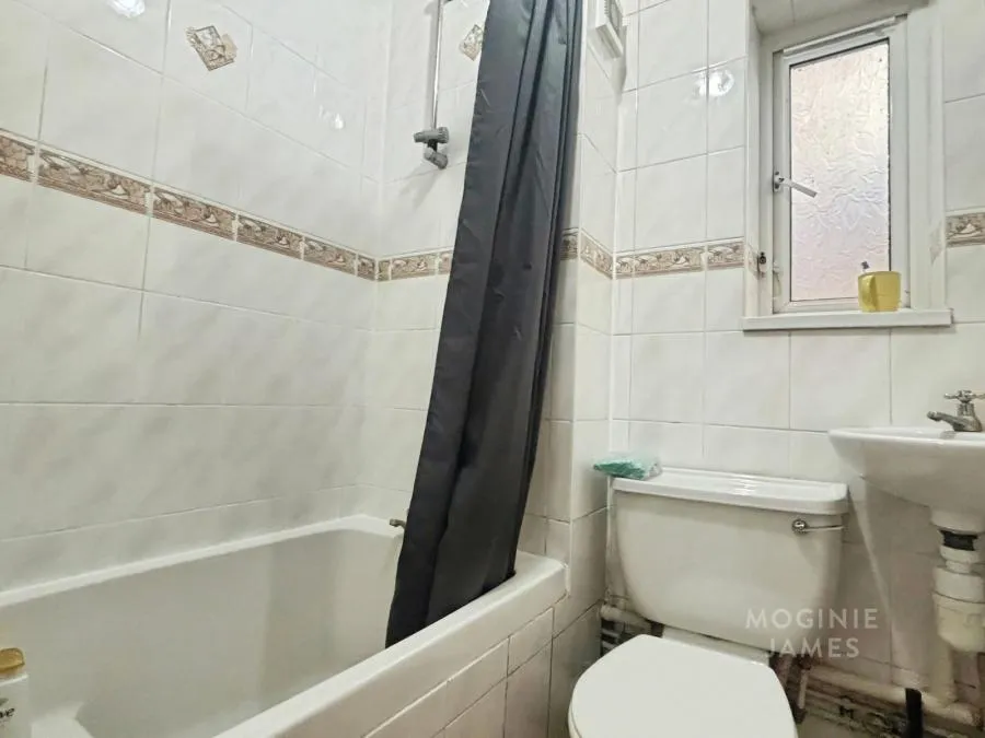 Catherine Street, Cathays, CF24, photo 8