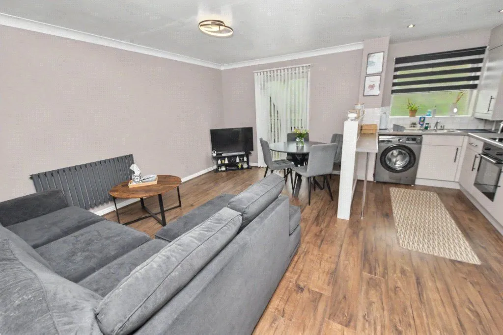 Blue Hill Lane, Wortley, LS12, photo 11