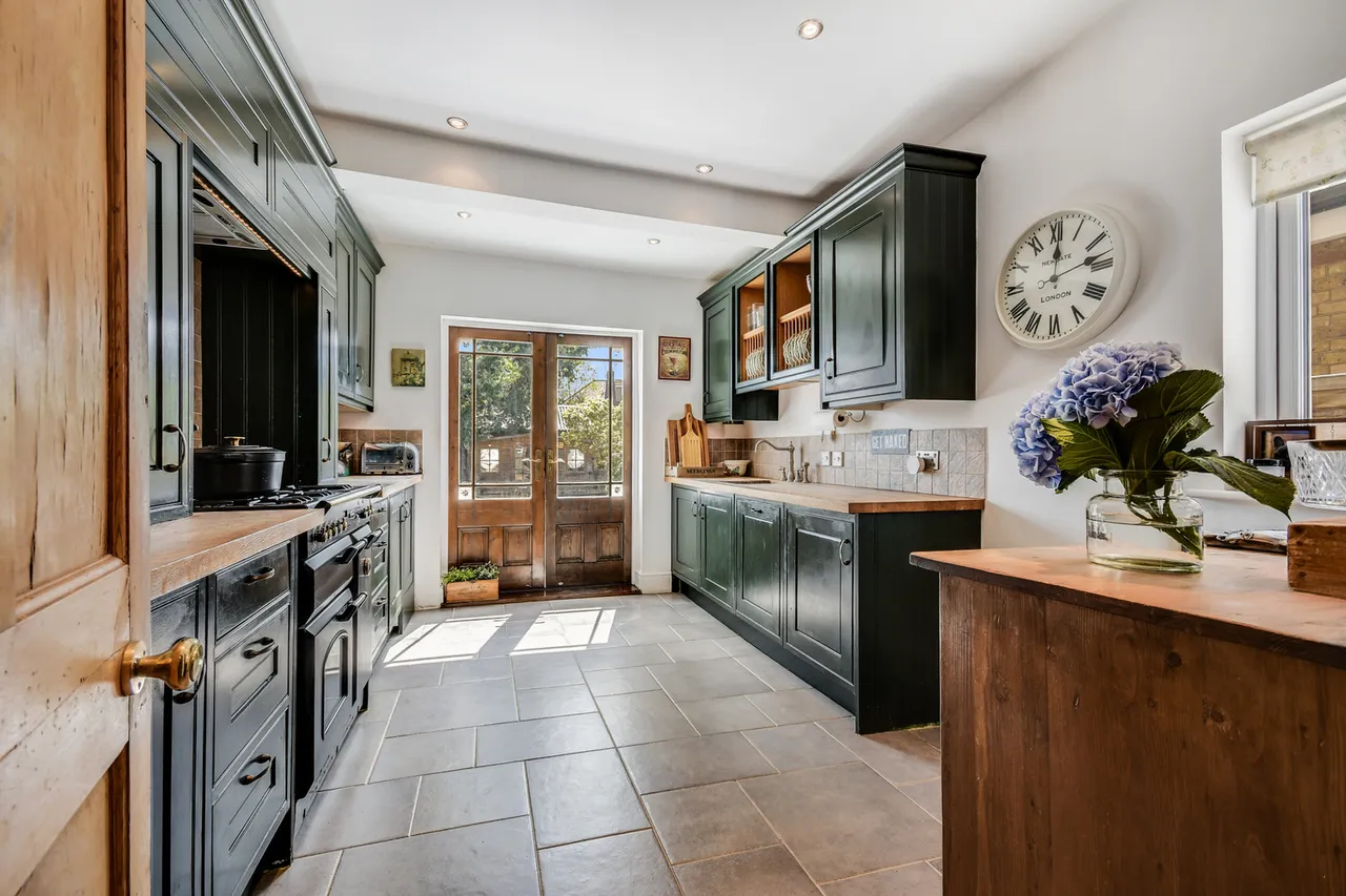 3 Rosebery Road, Old Moulsham, Chelmsford, Essex, CM2 0TT, photo 2