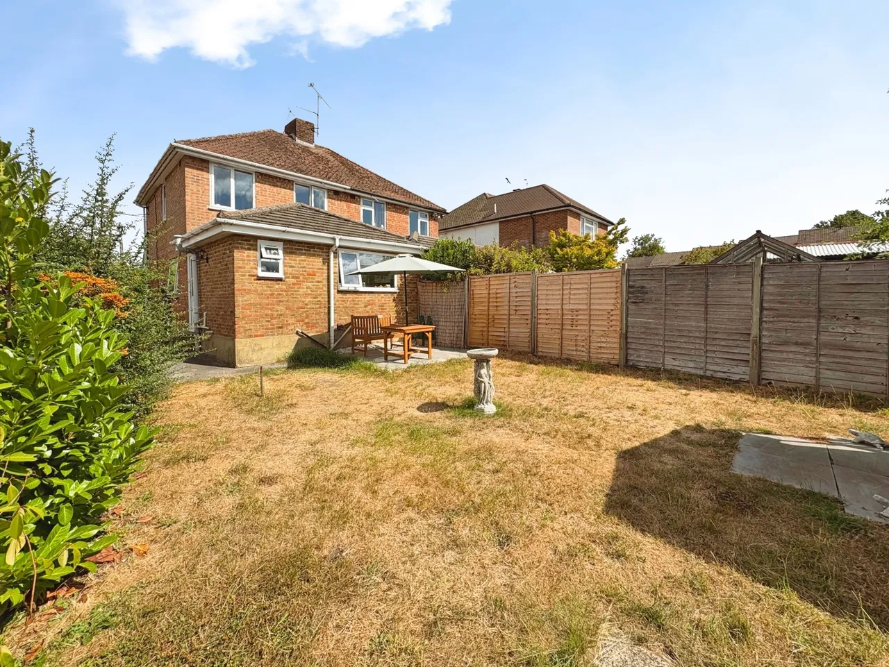 Carfax Avenue, Tongham, Surrey, GU10 1BD, photo 12