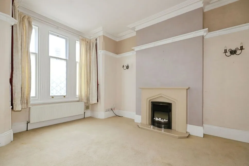 Copthorne Road, Wolverhampton, West Midlands, WV3, photo 3