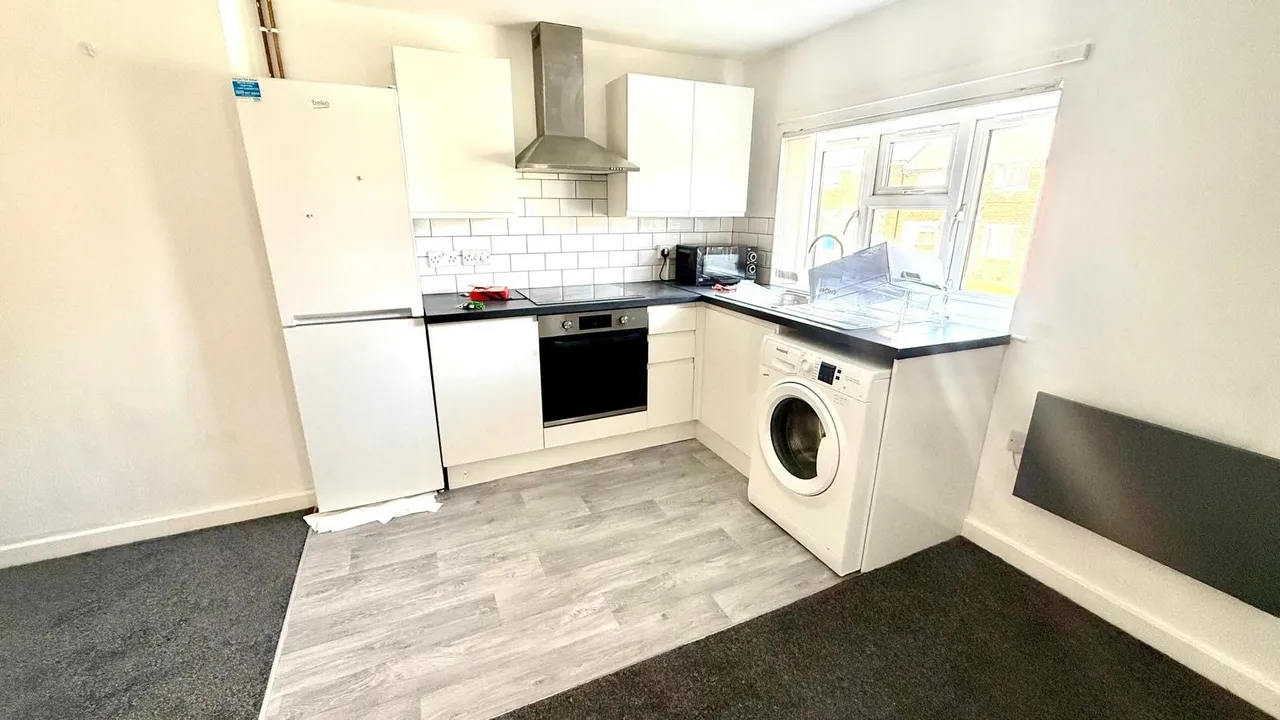 Lupton Road, Lowedges, S8, photo 3