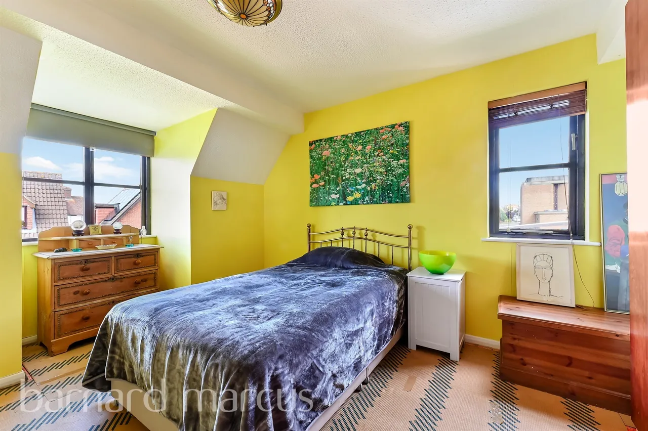 Fairfield Close, Ewell, KT19, photo 6