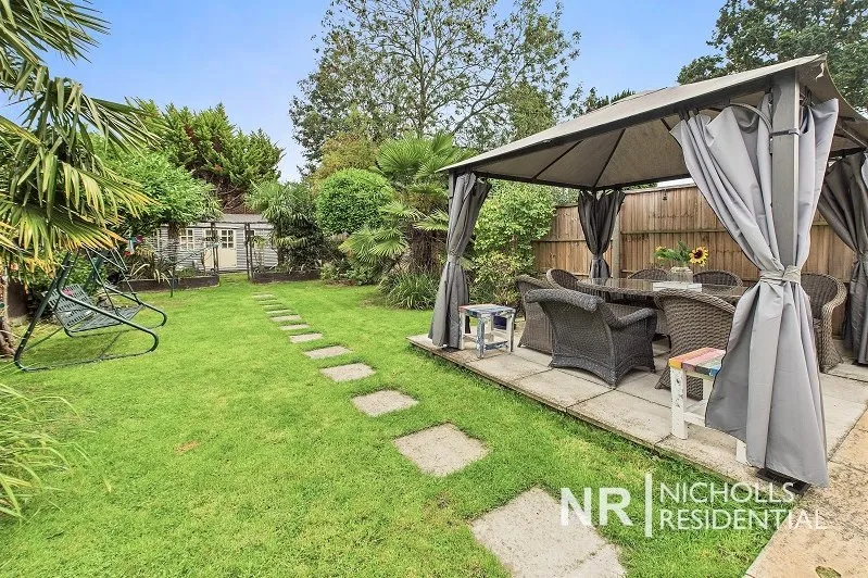 Selwood Road, Chessington, KT9, photo 21