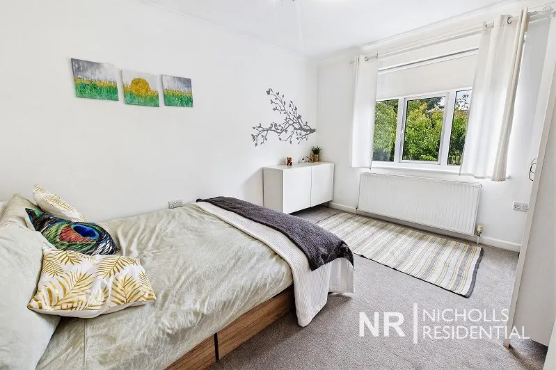 Selwood Road, Chessington, KT9, photo 14