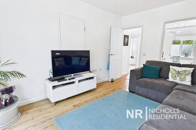 Selwood Road, Chessington, KT9, photo 7