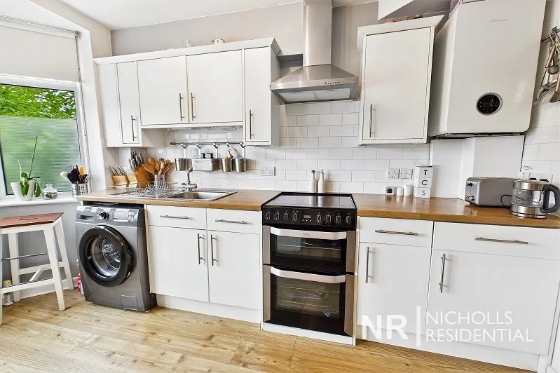 Selwood Road, Chessington, KT9, photo 5
