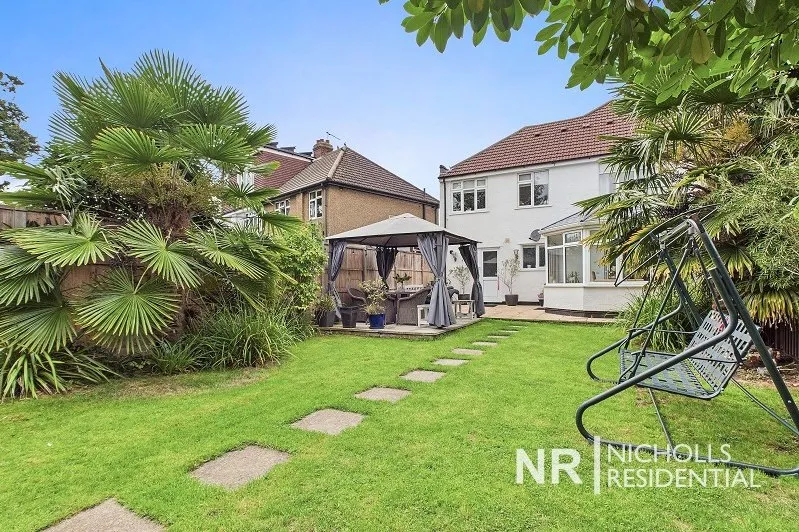 Selwood Road, Chessington, KT9, photo 24