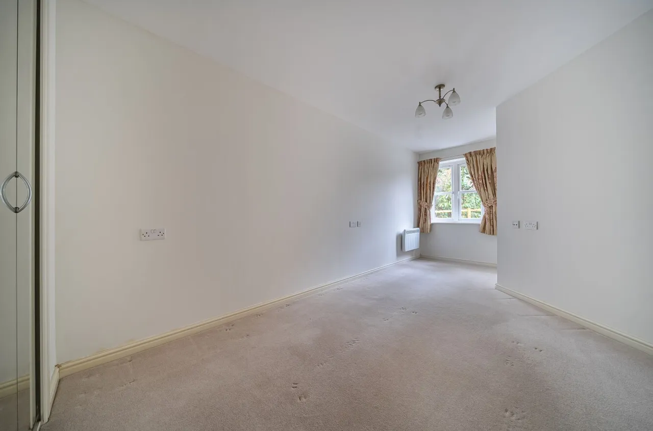 Tower Road, Radford Court, GU30, photo 6