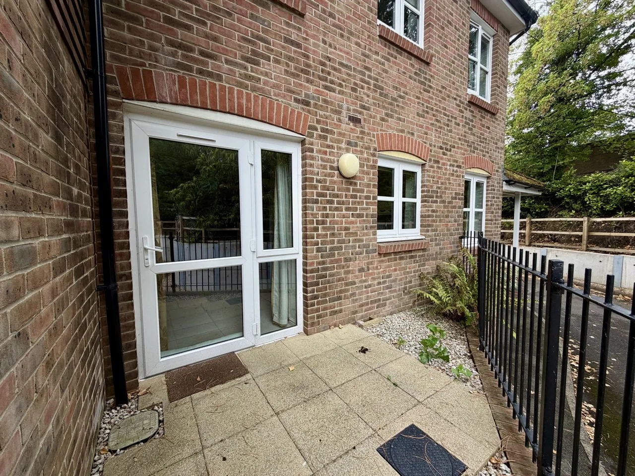 Tower Road, Radford Court, GU30, photo 12