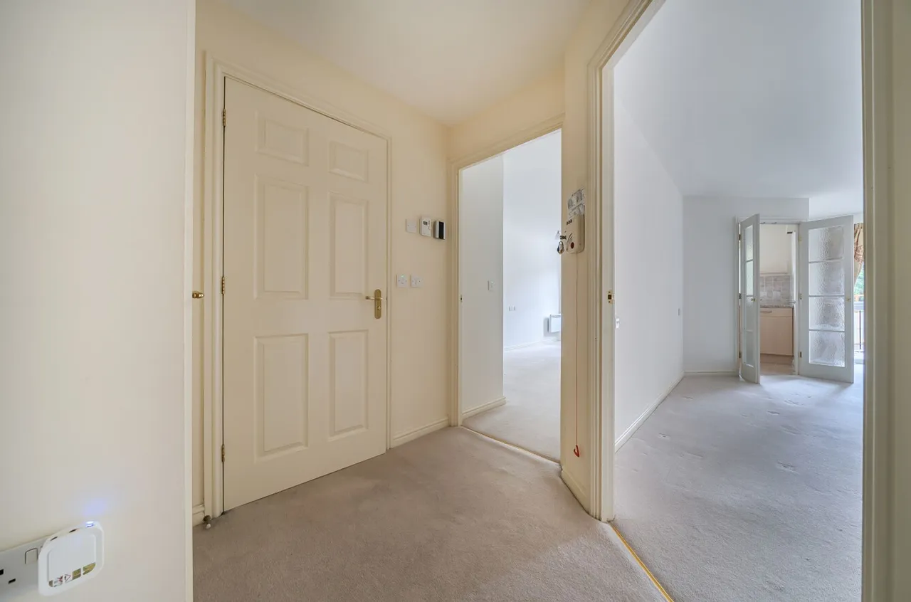 Tower Road, Radford Court, GU30, photo 4
