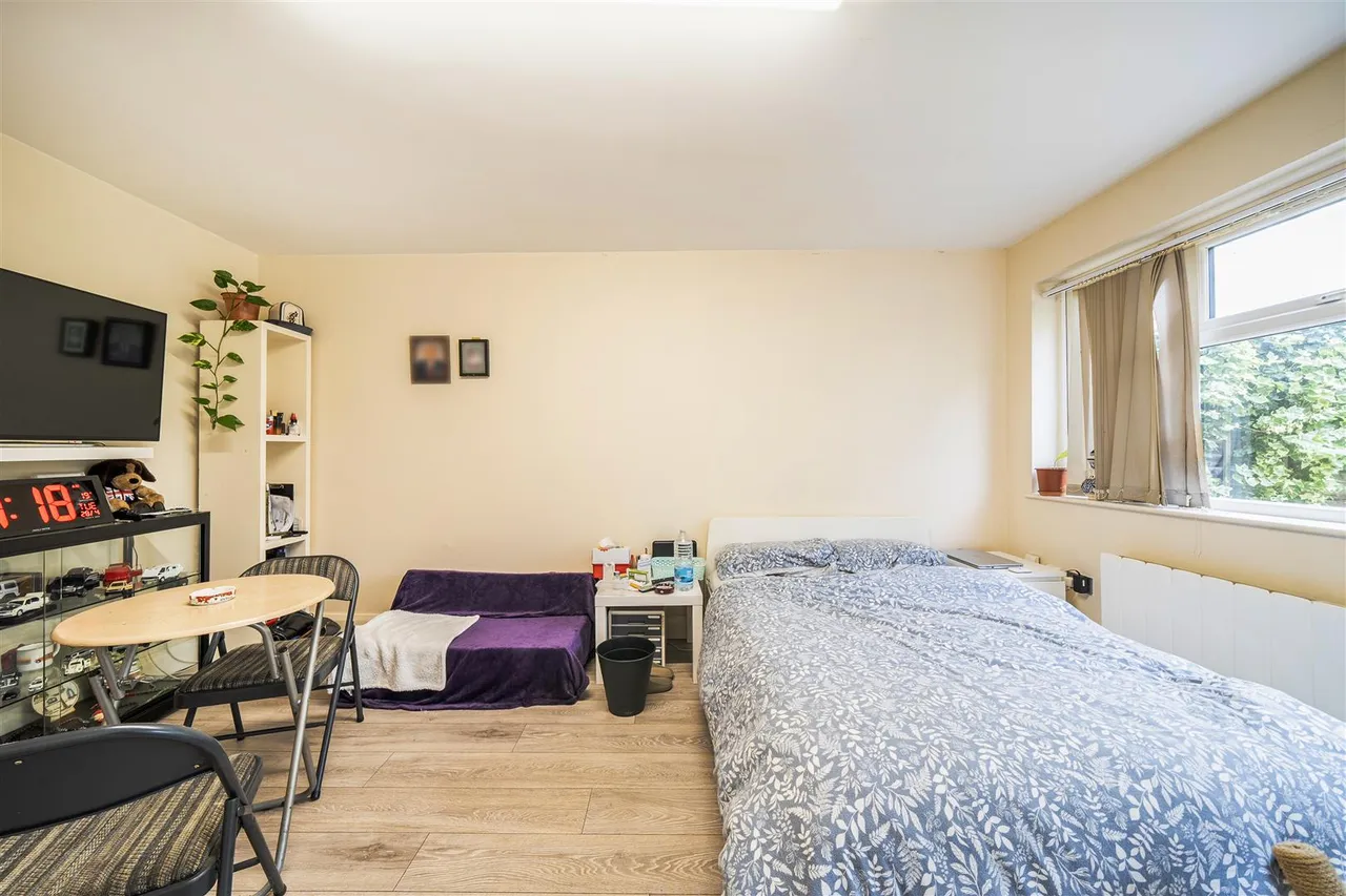 Carlton Avenue East, Wembley, photo 5