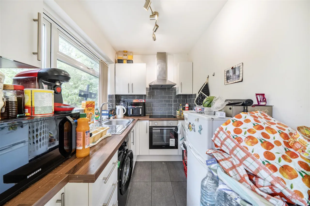 Carlton Avenue East, Wembley, photo 6