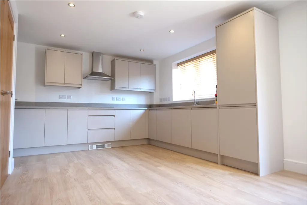 2 bed flat to rent, Granary Close, Wymondham, NR18