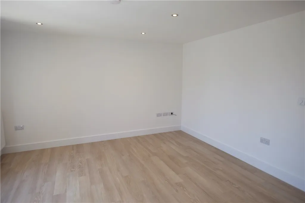 Granary Close, Wymondham, NR18, photo 3
