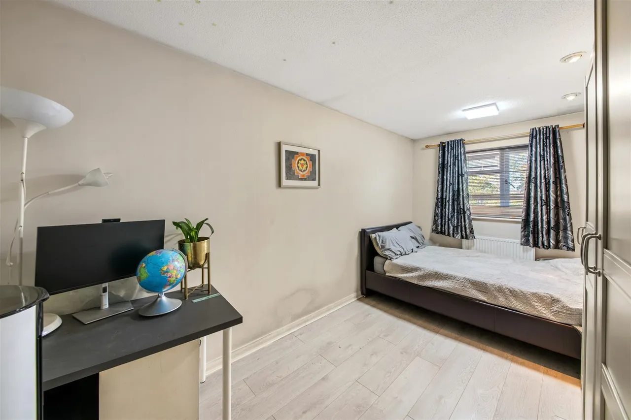 Brambles Farm Drive, Uxbridge, photo 14