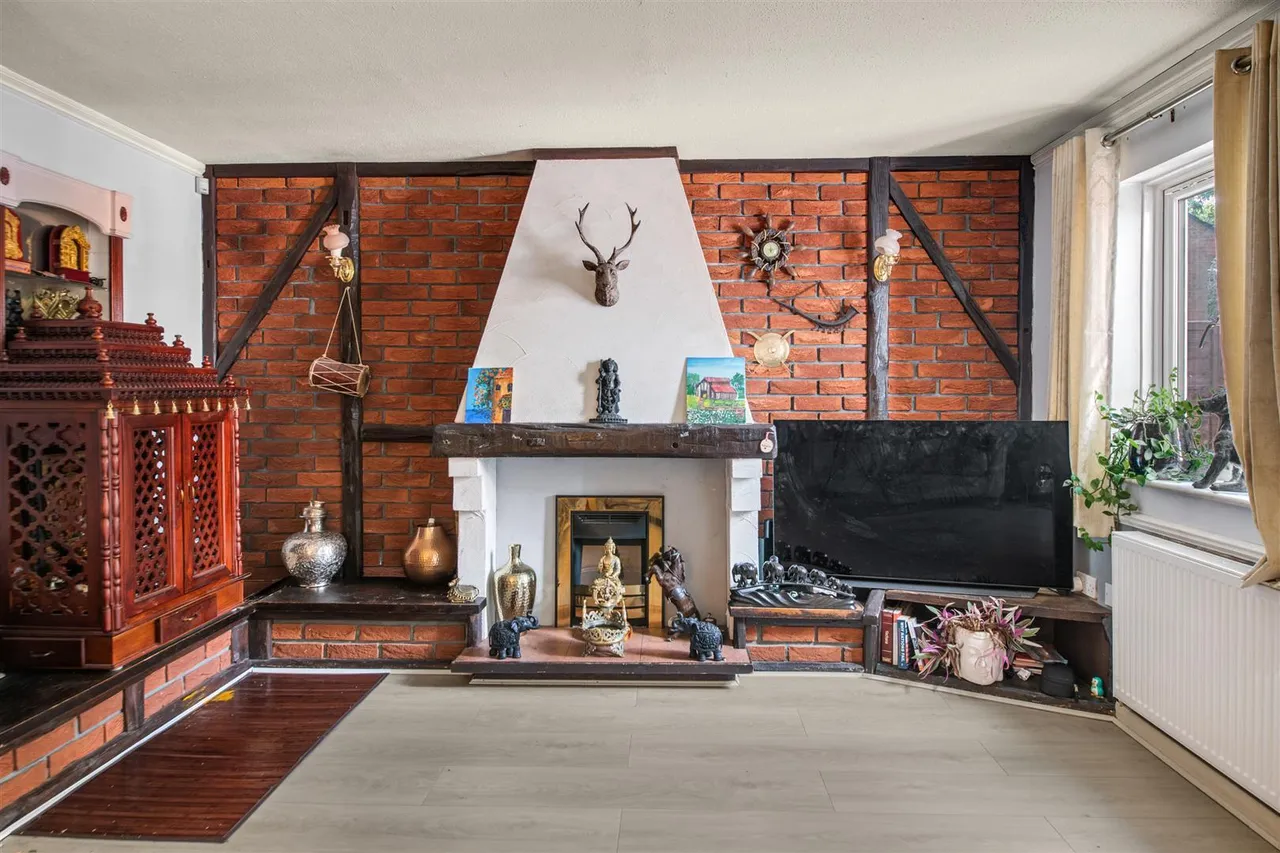 Brambles Farm Drive, Uxbridge, photo 5