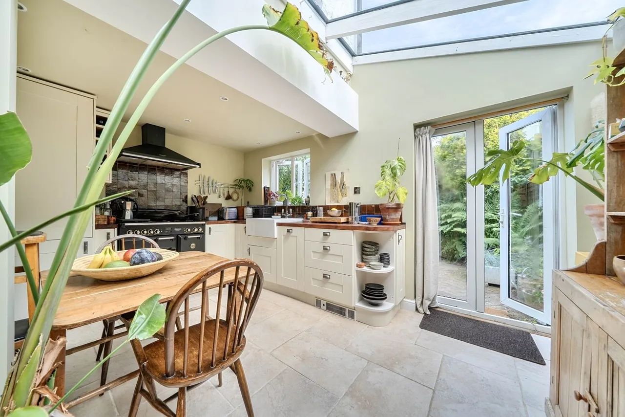 The Street, Hawkinge, CT18, photo 2