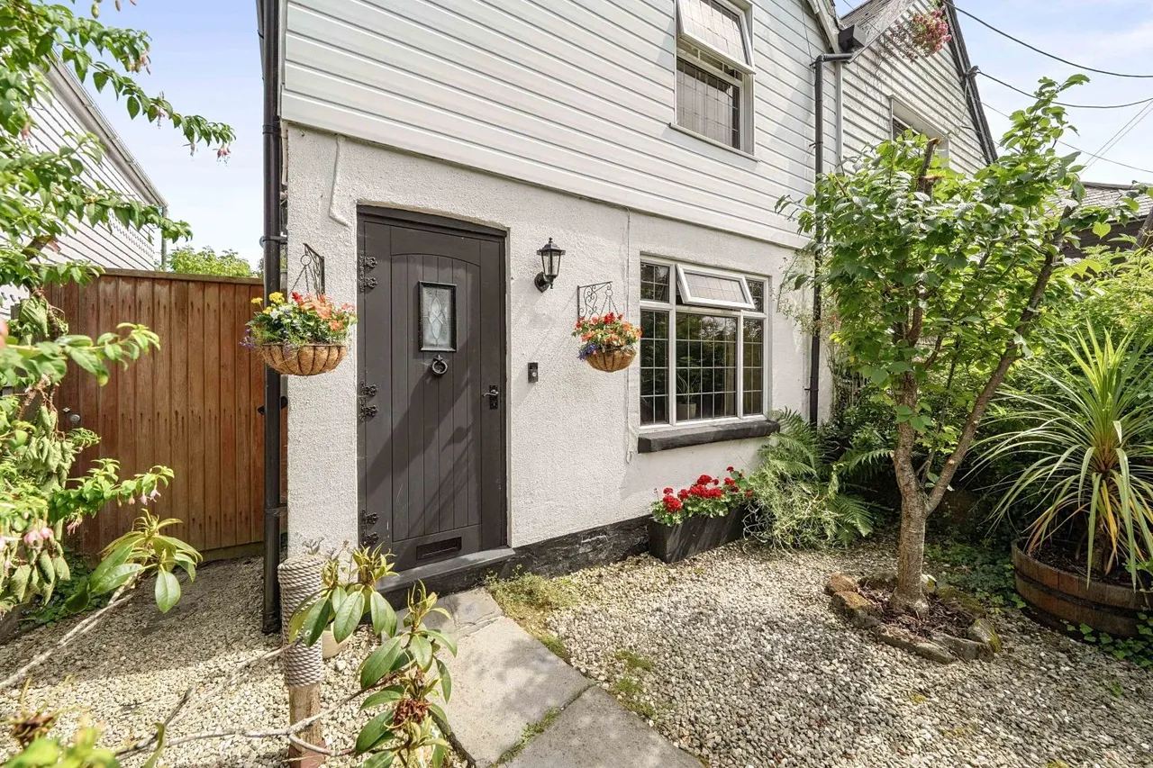 The Street, Hawkinge, CT18, photo 19