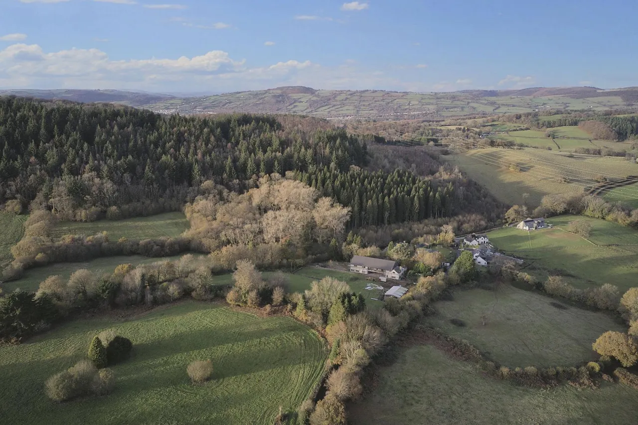 4 bed land for sale, Rudry Road, Lisvane, CF14