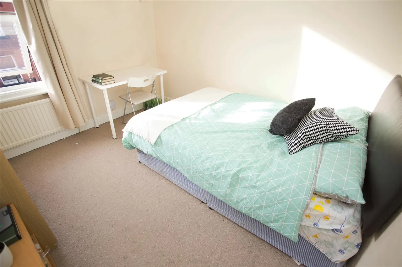 Ash Road, Headingley, LS6, photo 9