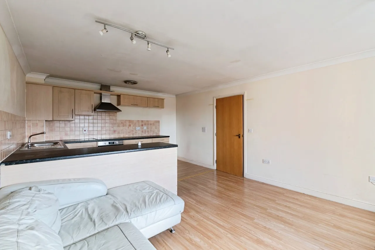 Argent Court, Argent Street, Grays, Essex, RM17, photo 9