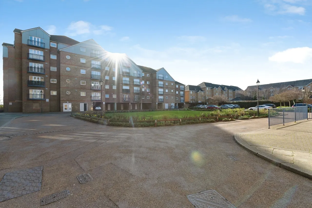 Argent Court, Argent Street, Grays, Essex, RM17, photo 14