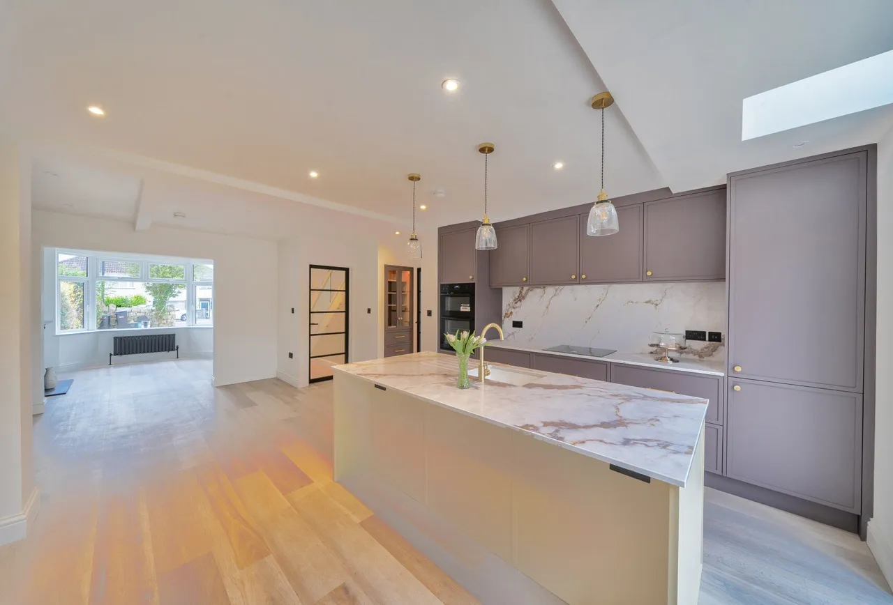 3 bed house for sale — Wellsway, Bath, BA2 2TZ