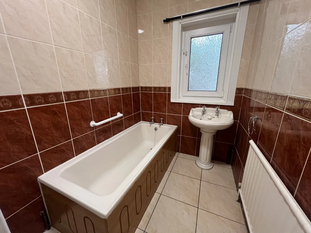 Thorne Road, Doncaster, DN1, photo 12