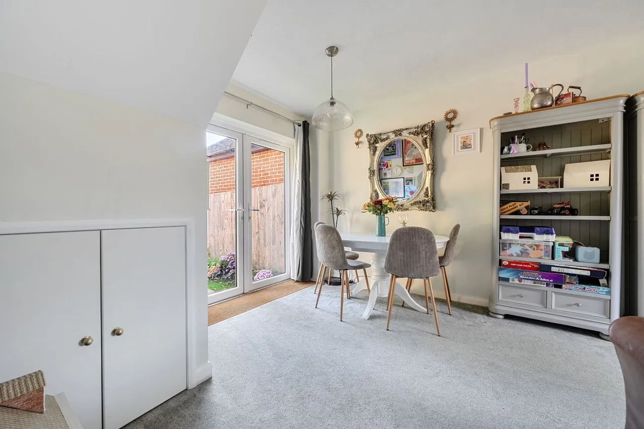 Foxdown, Overton, RG25, photo 11
