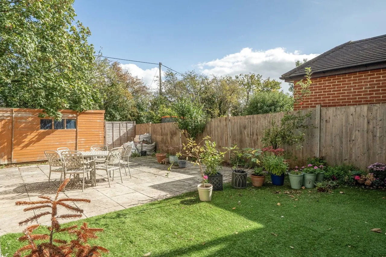 Foxdown, Overton, RG25, photo 13