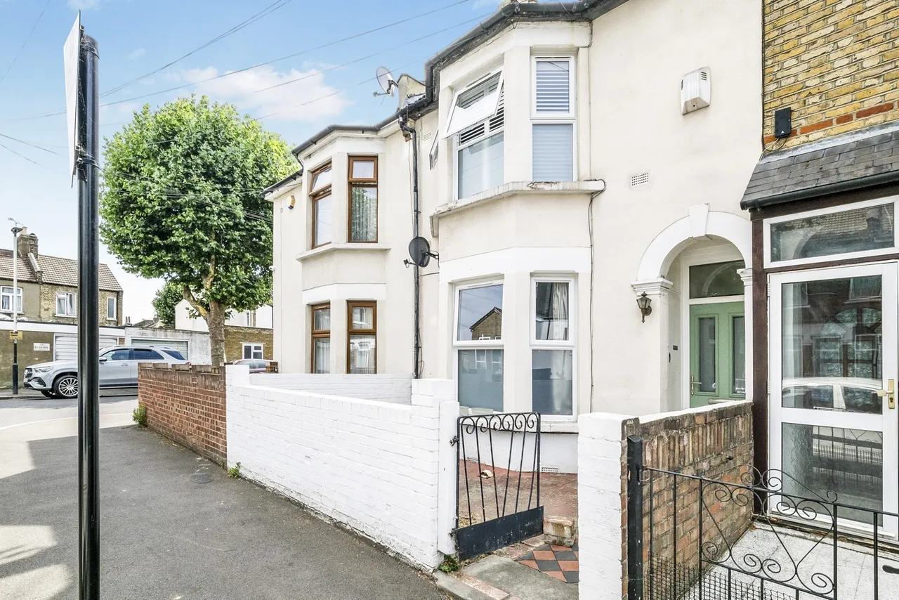 3 bed house for sale — Marlborough Road, Forest Gate, London, E7