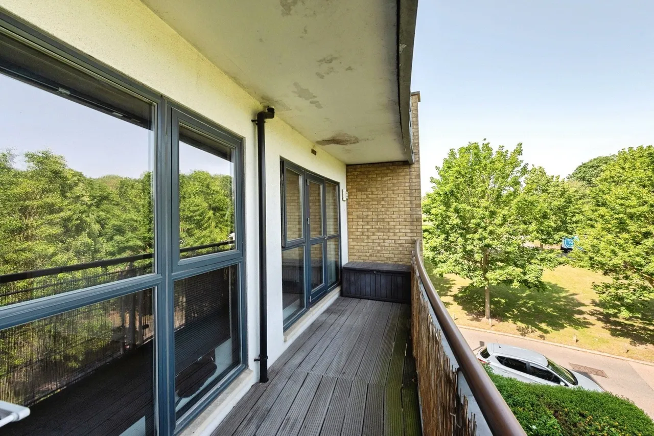 Redwing Crescent, Greenhithe, DA9, photo 8