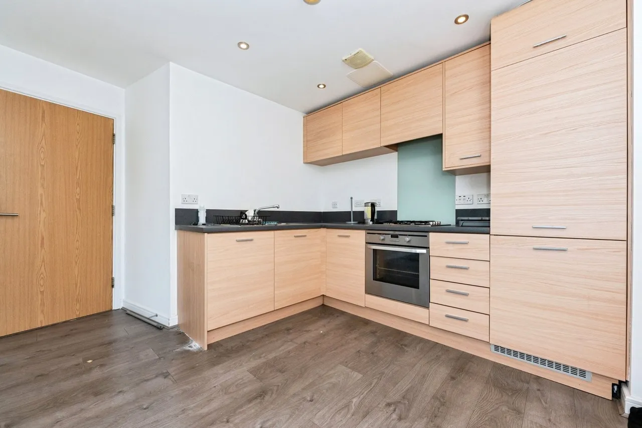 Redwing Crescent, Greenhithe, DA9, photo 6