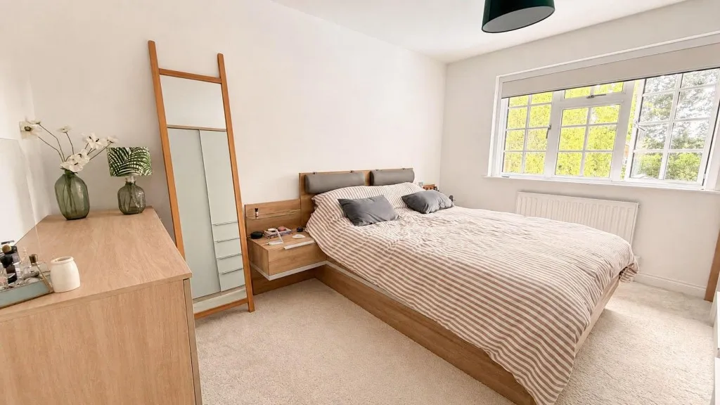 Adams Drive, Fleet, photo 12