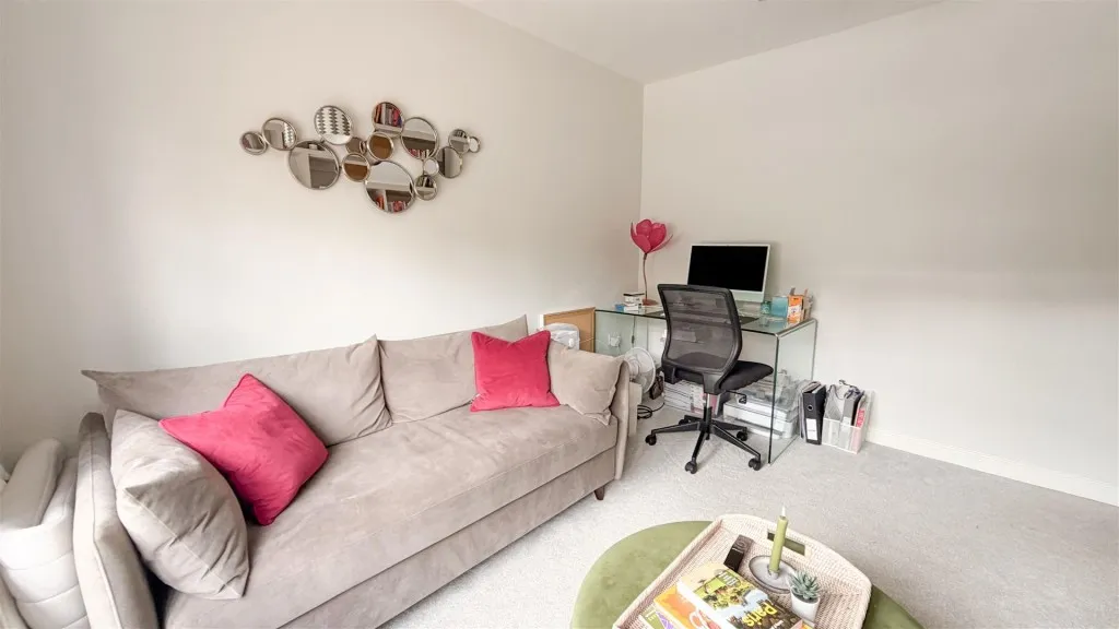 Adams Drive, Fleet, photo 10