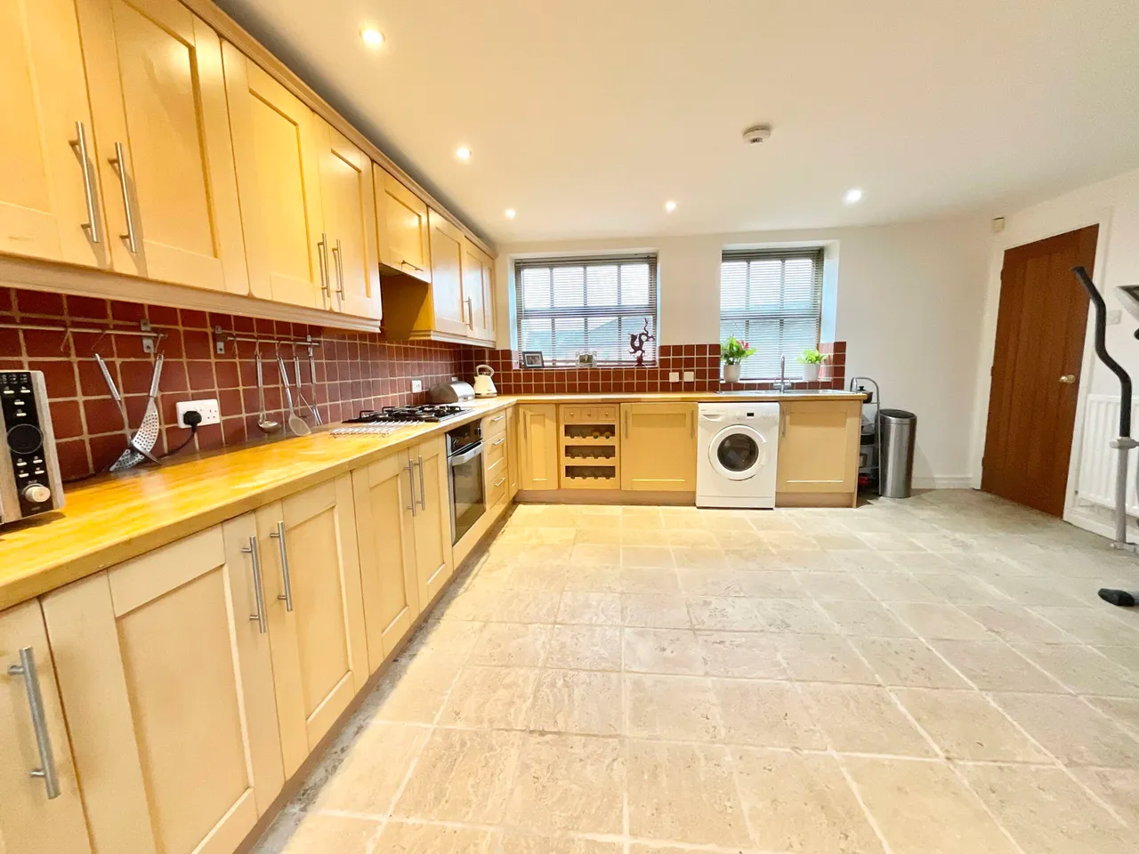 Lakesedge, Stone, ST15, photo 5