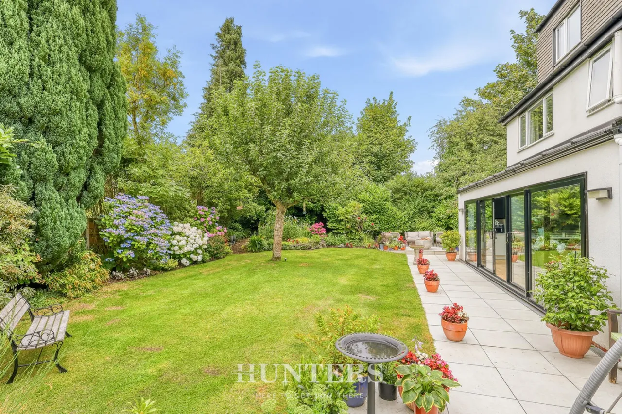 Wentworth Close, Middleton, M24, photo 35