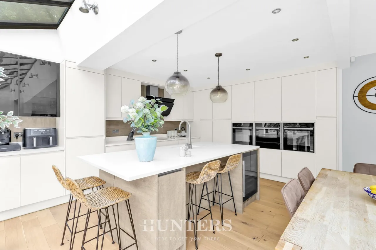 Wentworth Close, Middleton, M24, photo 11