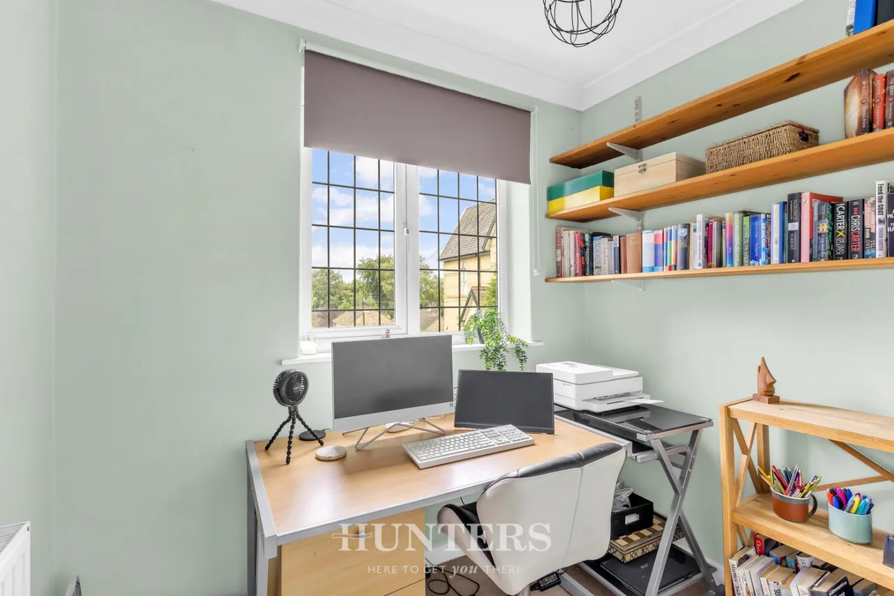 Wentworth Close, Middleton, M24, photo 28