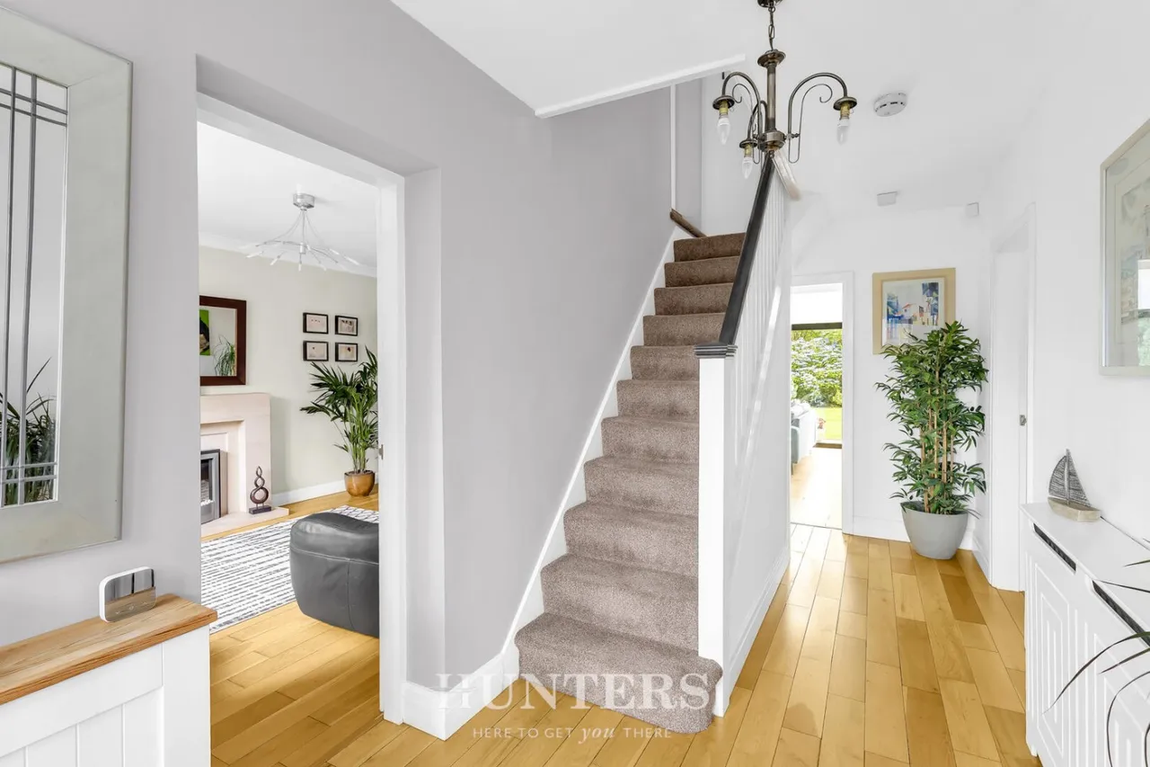 Wentworth Close, Middleton, M24, photo 5