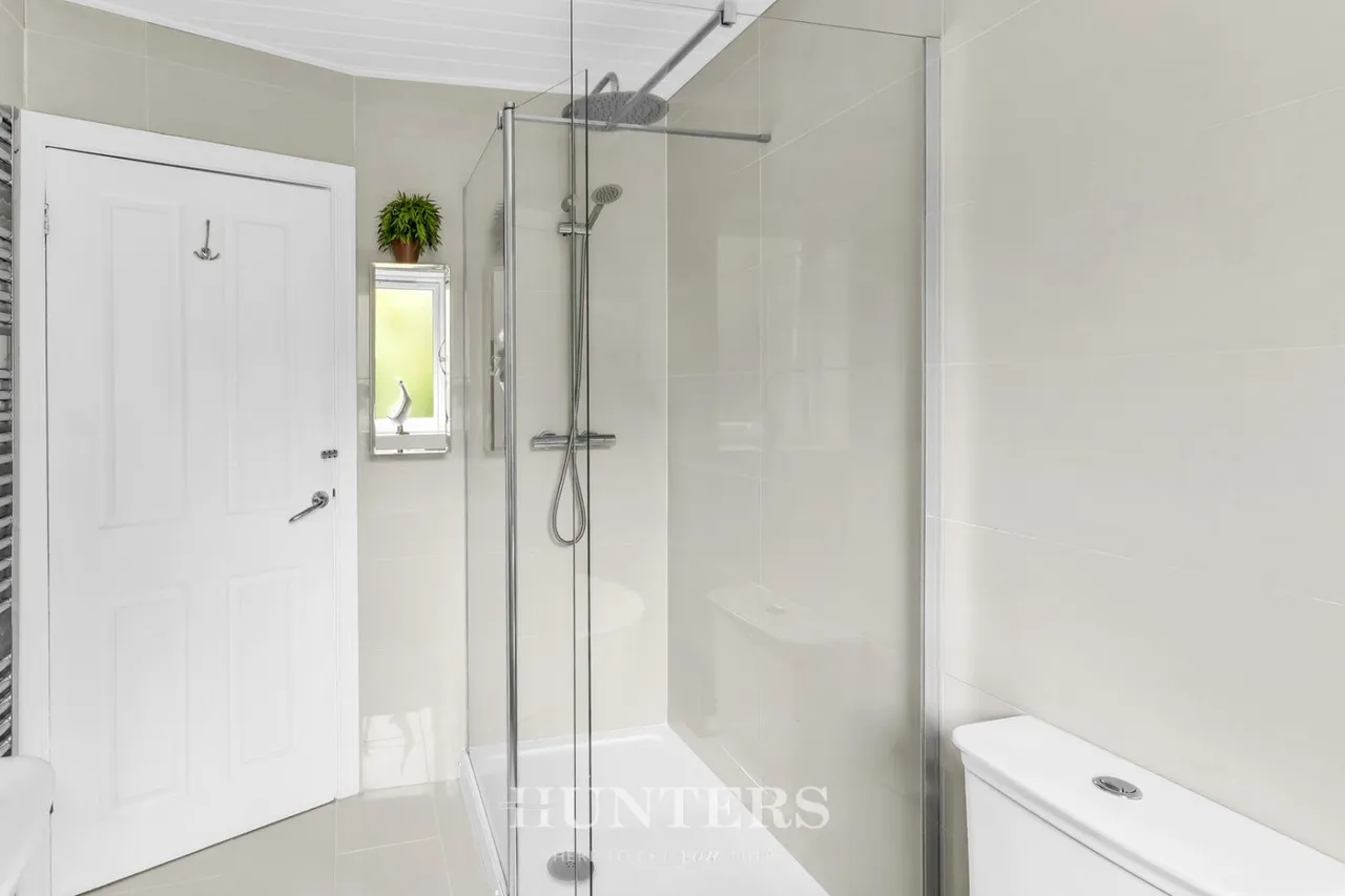 Wentworth Close, Middleton, M24, photo 30