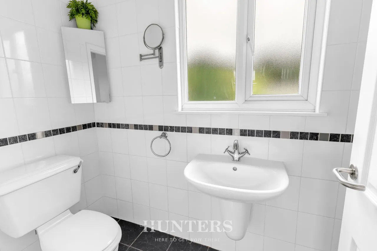 Wentworth Close, Middleton, M24, photo 33