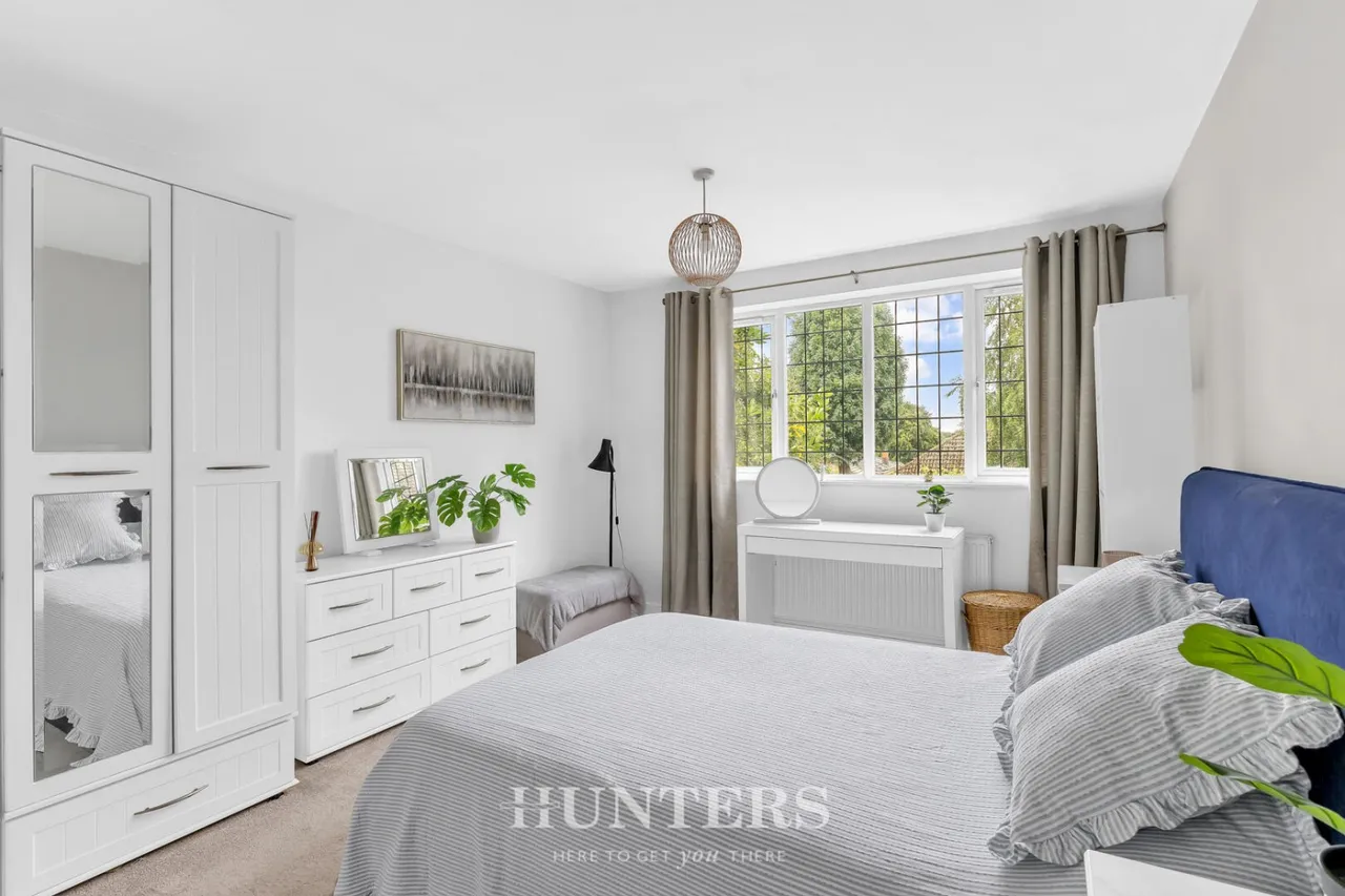 Wentworth Close, Middleton, M24, photo 19