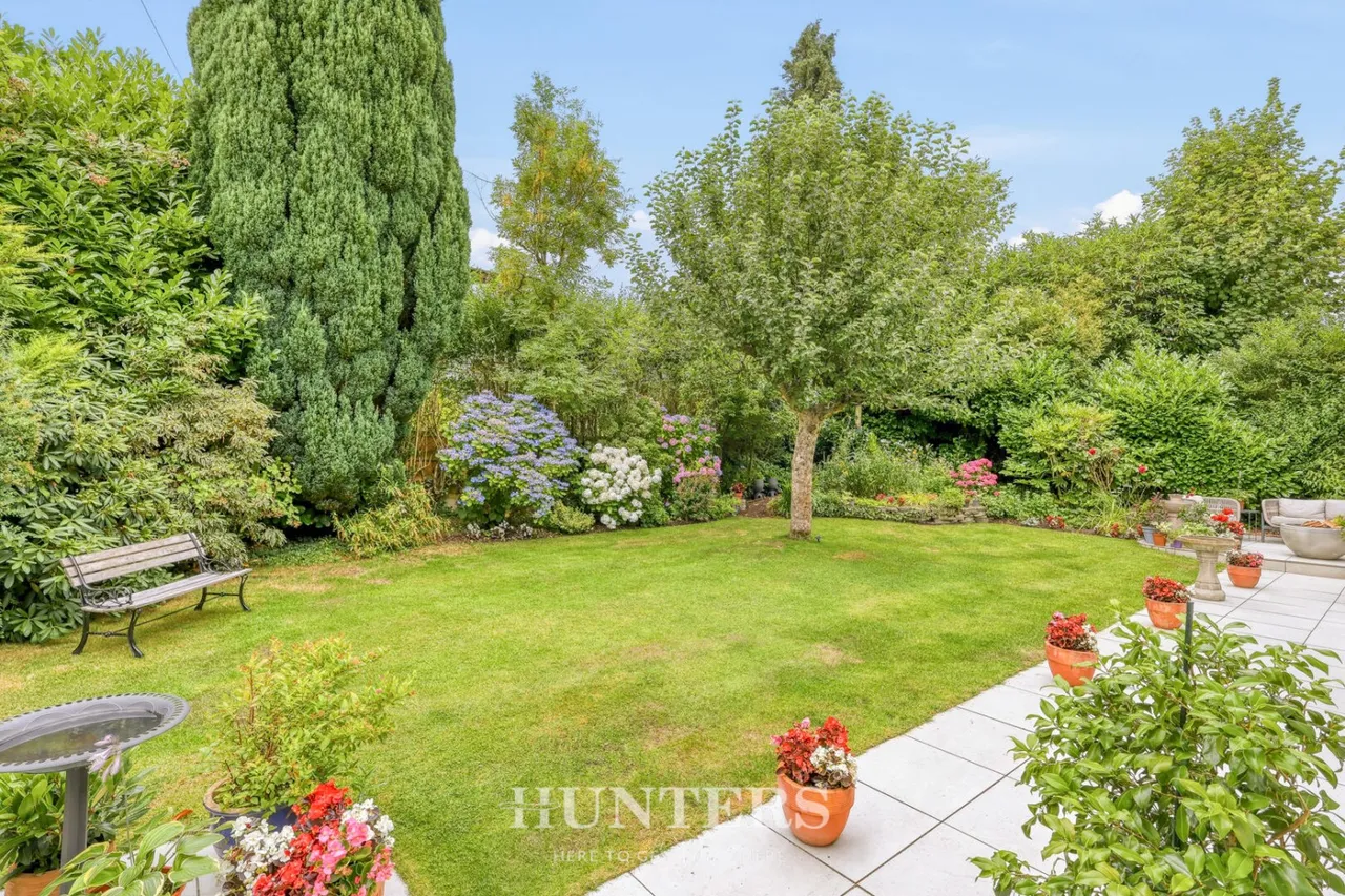 Wentworth Close, Middleton, M24, photo 38