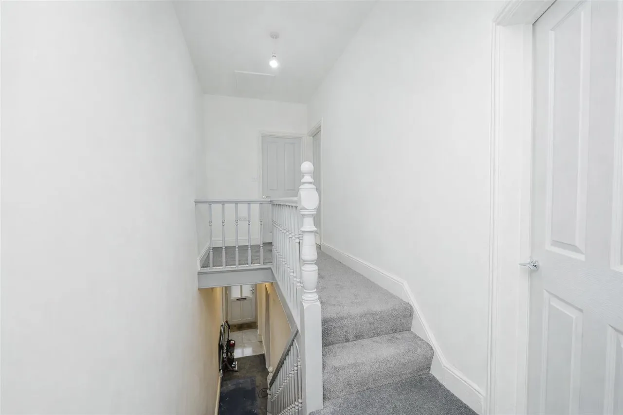 Court Road, Barry, CF63 4EW, photo 26