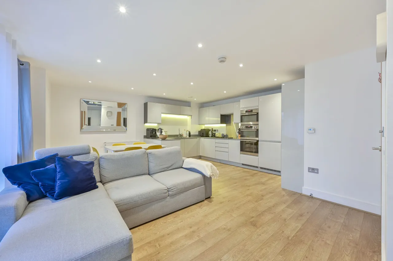 Apartment 29, 23 Osiers Road, London, photo 12