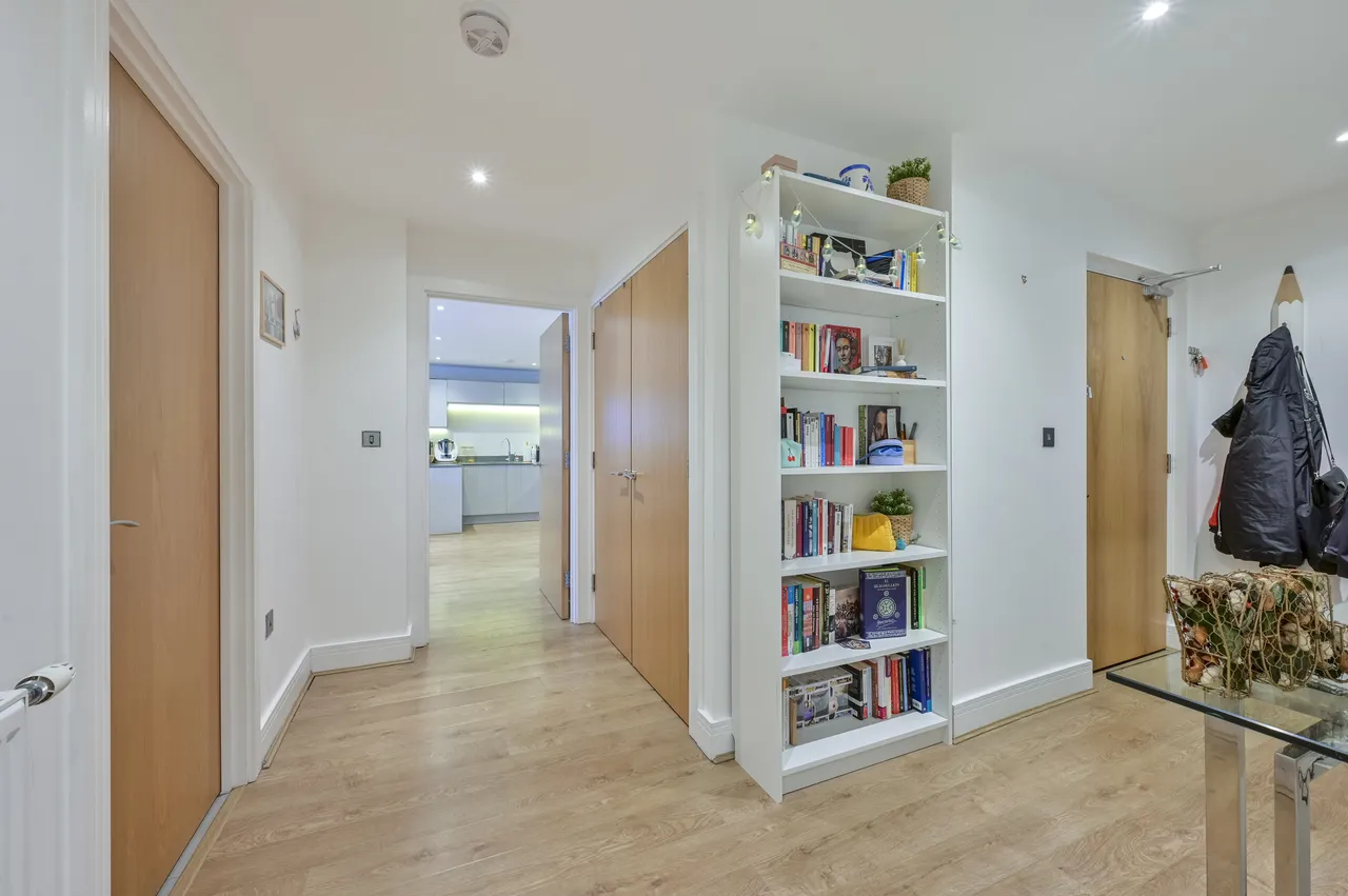 Apartment 29, 23 Osiers Road, London, photo 8