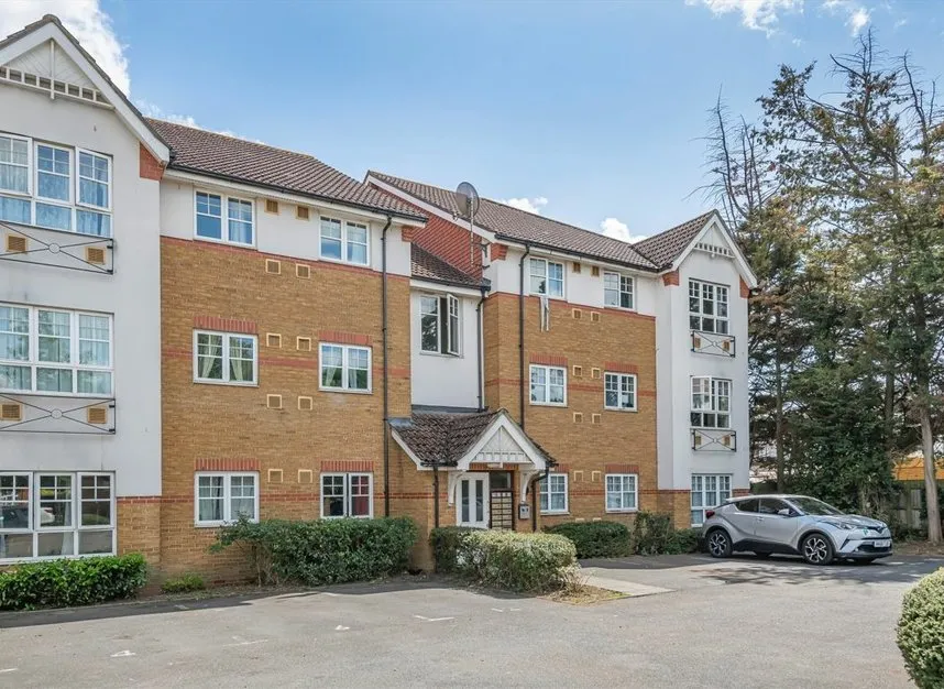 2 bed flat for sale — Newcombe Gardens, Hounslow, TW4